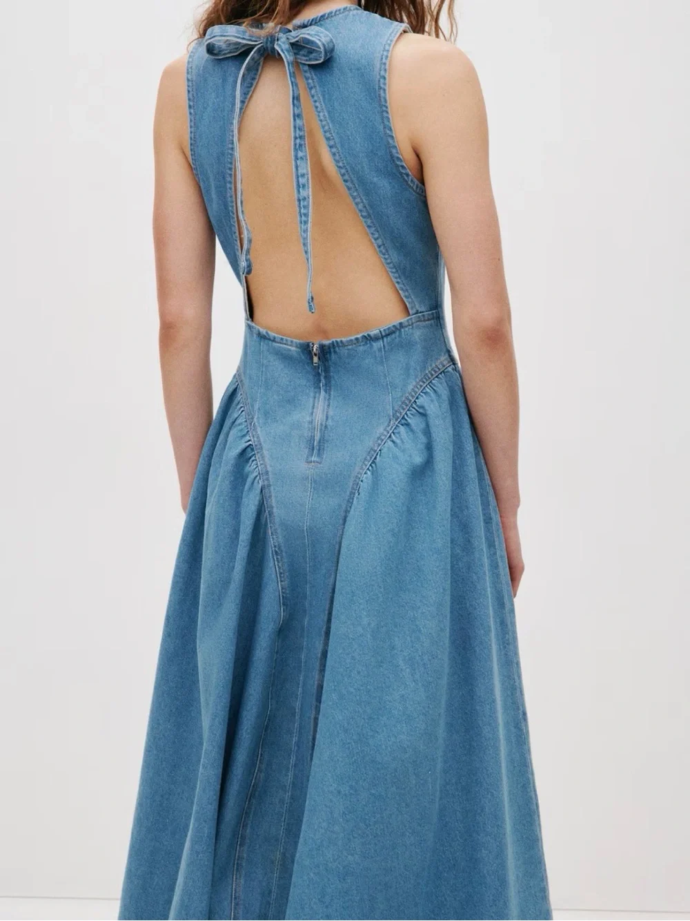 H & M Open Back Sleeveless Blue Denim Midi Dress - Picture 4 of 6